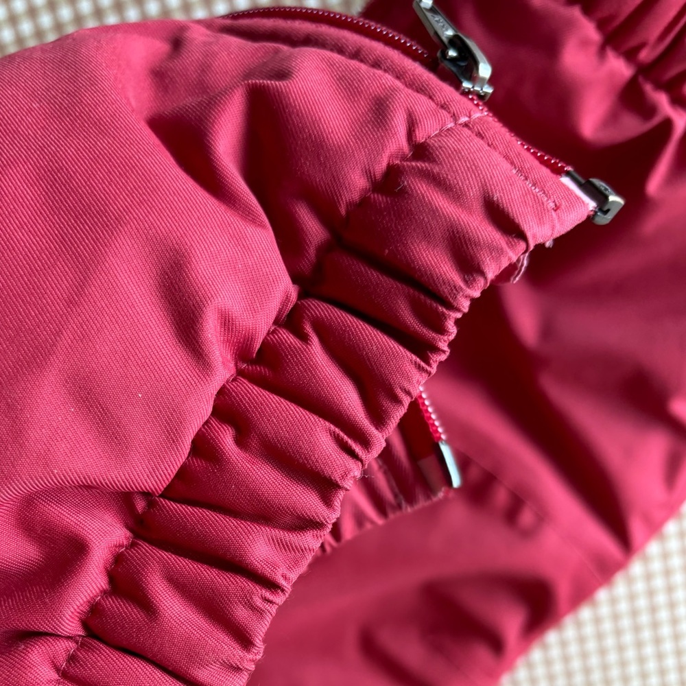 Patagonia H2NO Insulated thick snowbibs. Size 24months - Picture 13 of 16